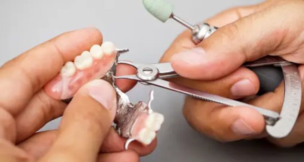 Prótesis dental en Andújar